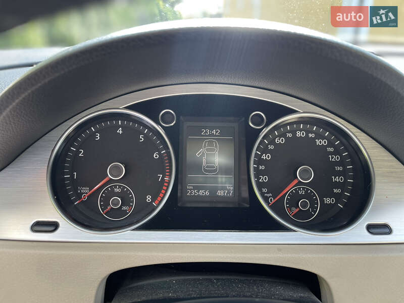 Купе Volkswagen CC / Passat CC 2009 в Самборе