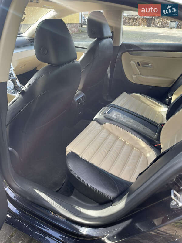 Купе Volkswagen CC / Passat CC 2009 в Самборе