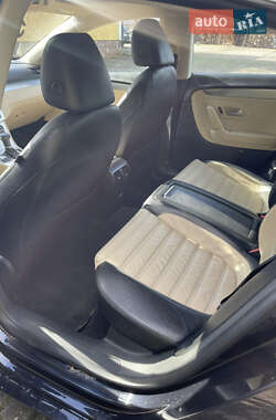 Купе Volkswagen CC / Passat CC 2009 в 