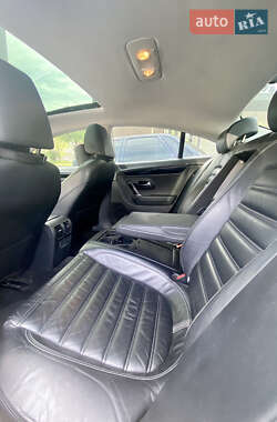 Купе Volkswagen CC / Passat CC 2010 в 