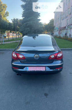 Купе Volkswagen CC / Passat CC 2010 в Переяславі