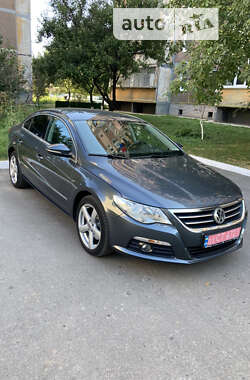 Купе Volkswagen CC / Passat CC 2010 в Переяславі