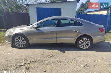 Купе Volkswagen CC / Passat CC 2011 в 