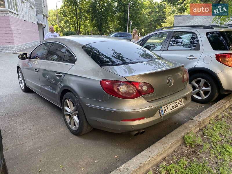 Купе Volkswagen CC / Passat CC 2011 в Киеве