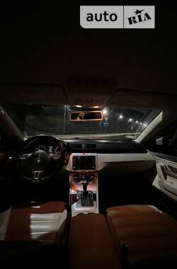 Купе Volkswagen CC / Passat CC 2010 в 