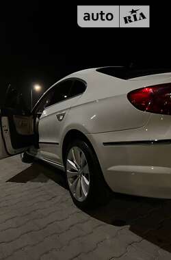 Купе Volkswagen CC / Passat CC 2010 в 