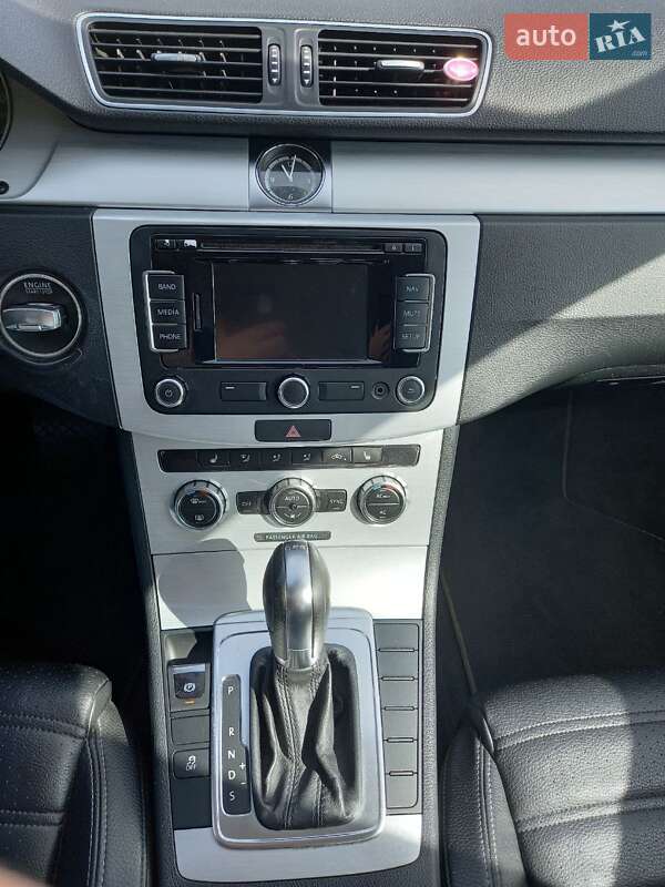 Купе Volkswagen CC / Passat CC 2012 в Хмельницком