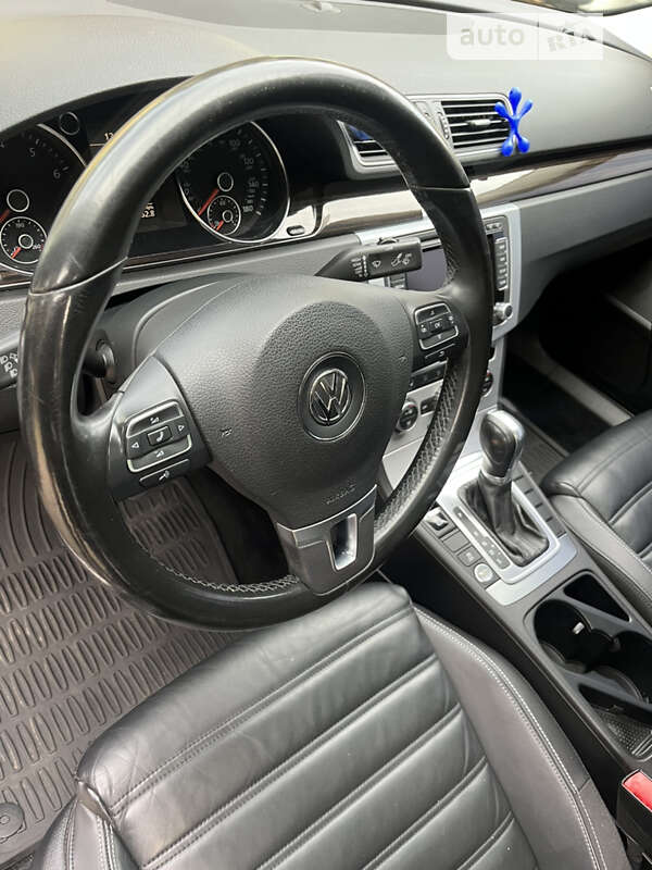 Купе Volkswagen CC / Passat CC 2014 в Судовой Вишне