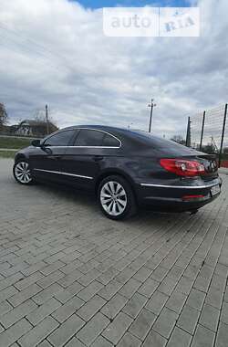 Купе Volkswagen CC / Passat CC 2009 в Бучачі