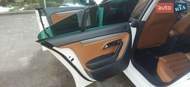 Купе Volkswagen CC / Passat CC 2010 в Тернополі