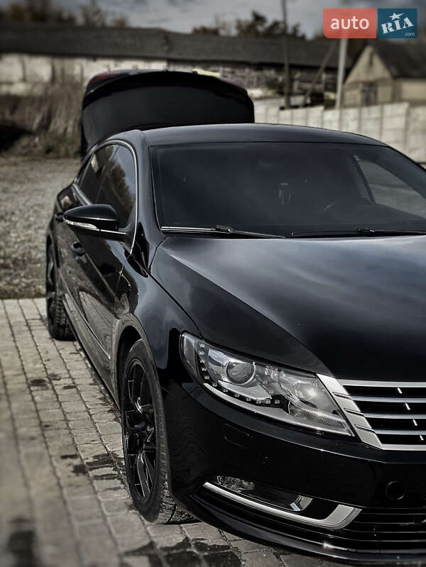Купе Volkswagen CC / Passat CC 2014 в Староконстантинове