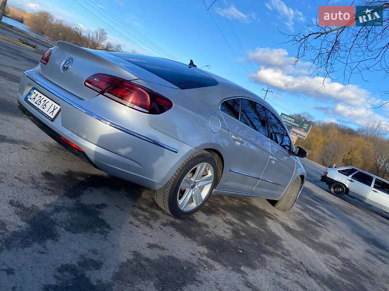 Купе Volkswagen CC / Passat CC 2012 в Умани