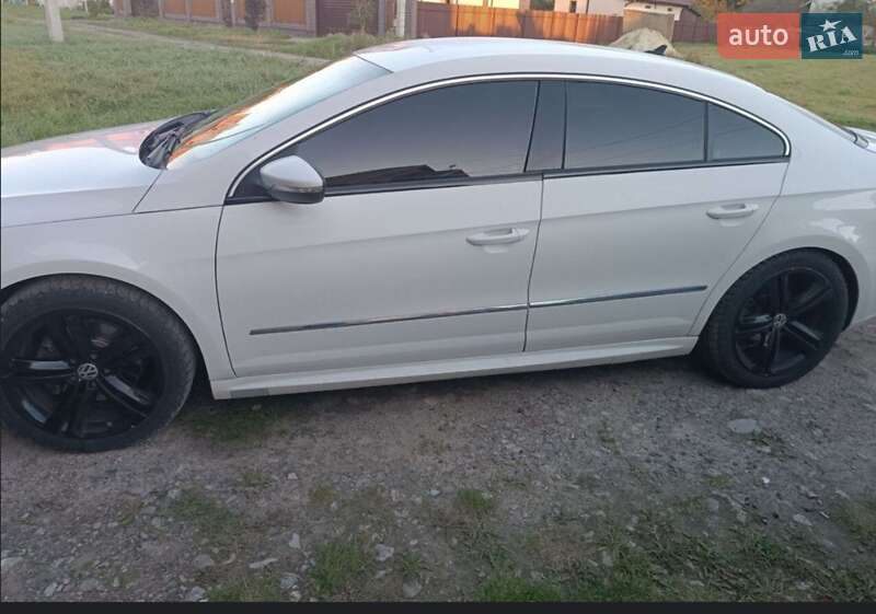 Купе Volkswagen CC / Passat CC 2013 в Львові