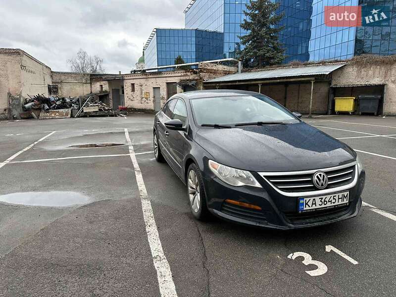 Купе Volkswagen CC / Passat CC 2011 в Киеве