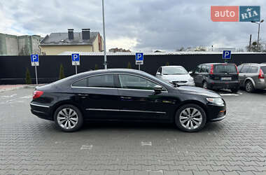 Купе Volkswagen CC / Passat CC 2011 в 
