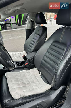 Купе Volkswagen CC / Passat CC 2011 в 