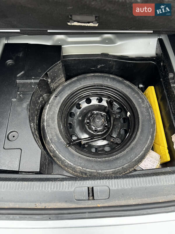 Купе Volkswagen CC / Passat CC 2010 в Надворной