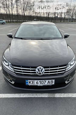 Купе Volkswagen CC / Passat CC 2015 в Днепре