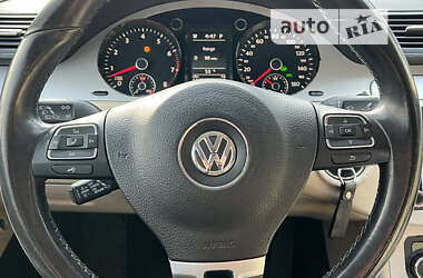 Купе Volkswagen CC / Passat CC 2009 в Миколаєві