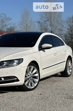 Купе Volkswagen CC / Passat CC 2013 в Киеве