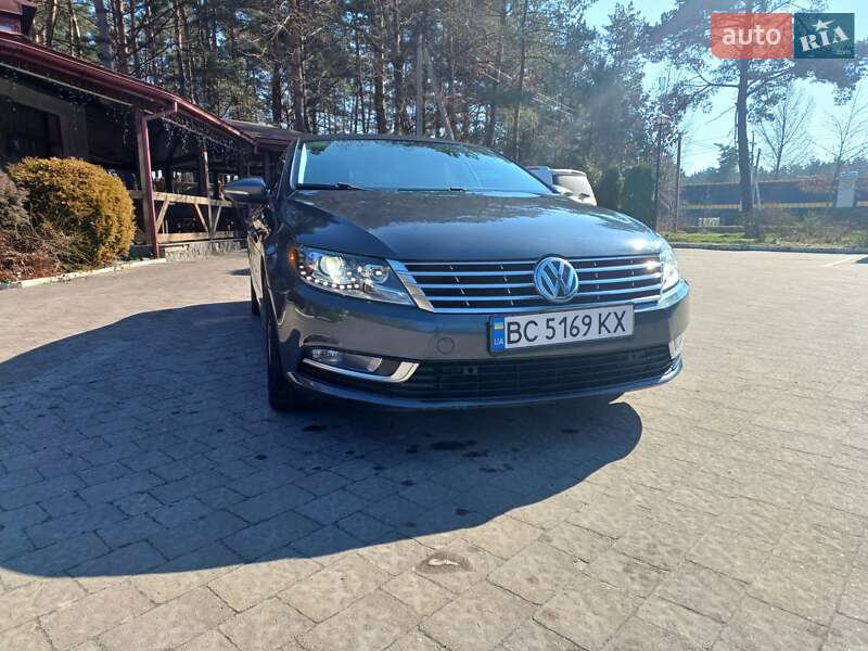 Купе Volkswagen CC / Passat CC 2015 в Львові