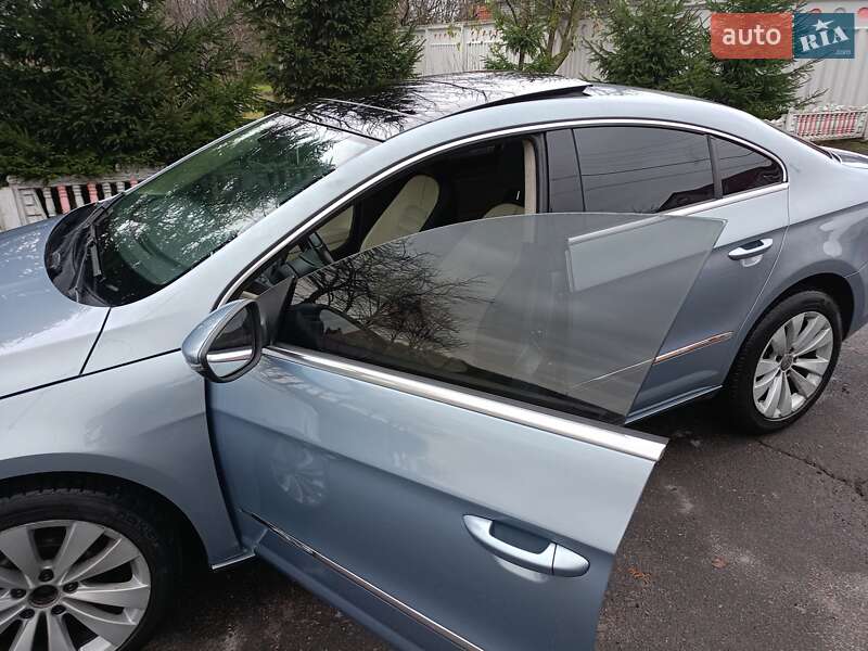 Купе Volkswagen CC / Passat CC 2011 в Конотопе