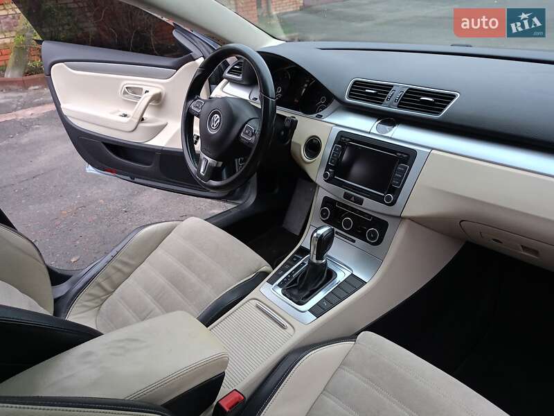 Купе Volkswagen CC / Passat CC 2011 в Конотопе