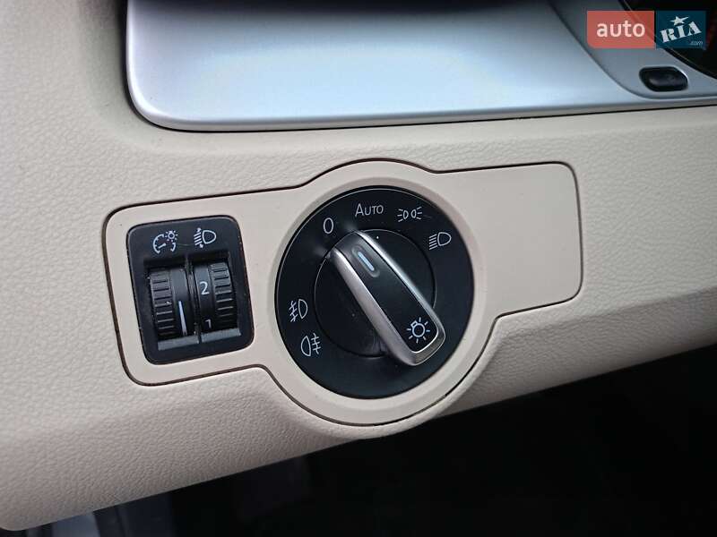 Купе Volkswagen CC / Passat CC 2011 в Конотопе