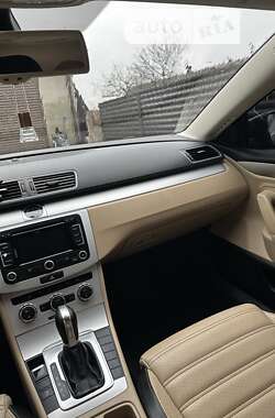 Купе Volkswagen CC / Passat CC 2012 в Тернополе