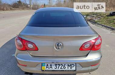 Купе Volkswagen CC / Passat CC 2010 в Киеве