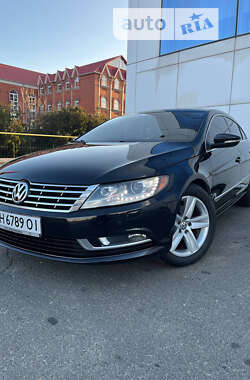 Купе Volkswagen CC / Passat CC 2012 в Білгороді-Дністровському