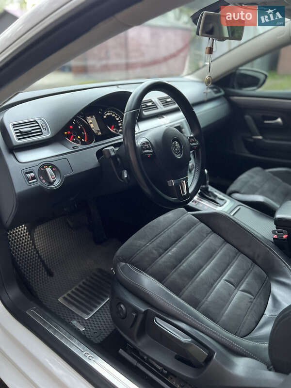 Купе Volkswagen CC / Passat CC 2013 в Берегово