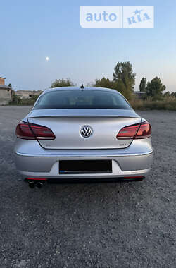 Купе Volkswagen CC / Passat CC 2012 в Хоролі