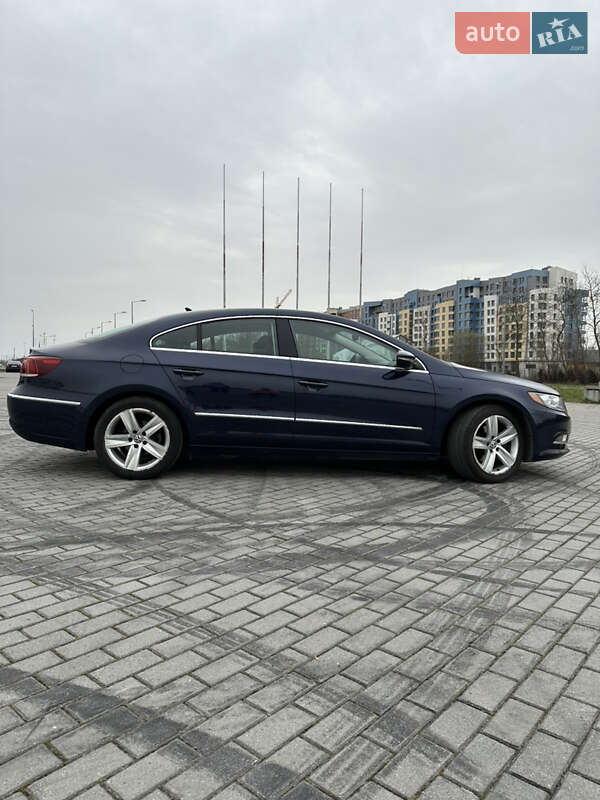 Купе Volkswagen CC / Passat CC 2013 в Львові