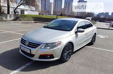 Купе Volkswagen CC / Passat CC 2009 в Киеве