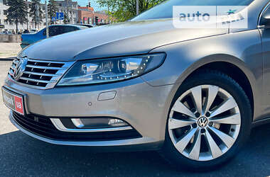 Купе Volkswagen CC / Passat CC 2012 в Львове