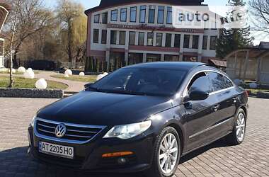 Купе Volkswagen CC / Passat CC 2010 в Городенке