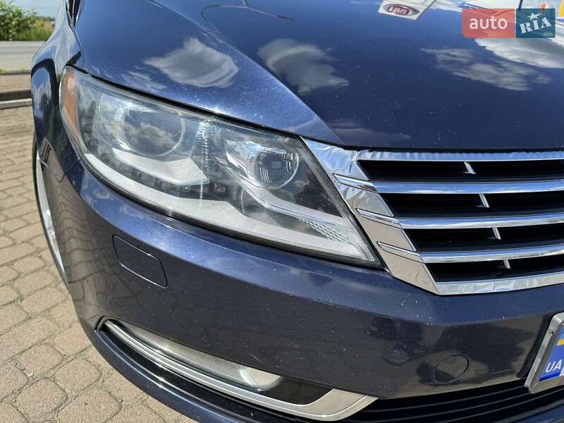 Купе Volkswagen CC / Passat CC 2012 в Мукачево