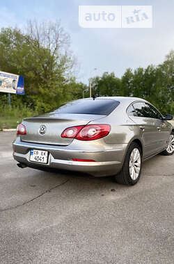 Купе Volkswagen CC / Passat CC 2011 в Чернігові