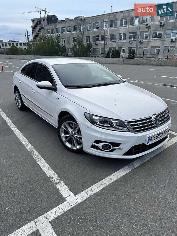 Купе Volkswagen CC / Passat CC 2013 в Киеве