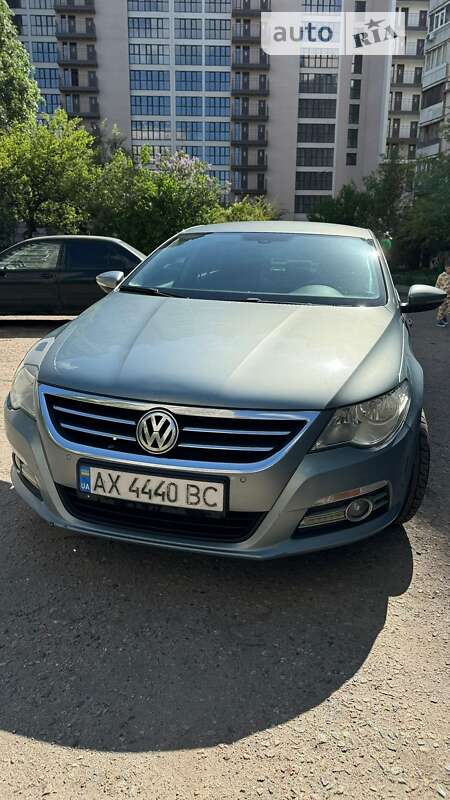 Купе Volkswagen CC / Passat CC 2010 в Харькове