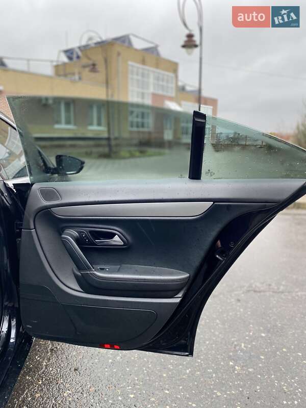 Купе Volkswagen CC / Passat CC 2010 в Вознесенске