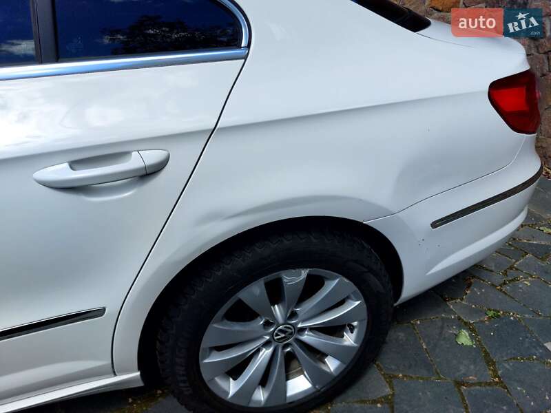 Купе Volkswagen CC / Passat CC 2010 в Малине