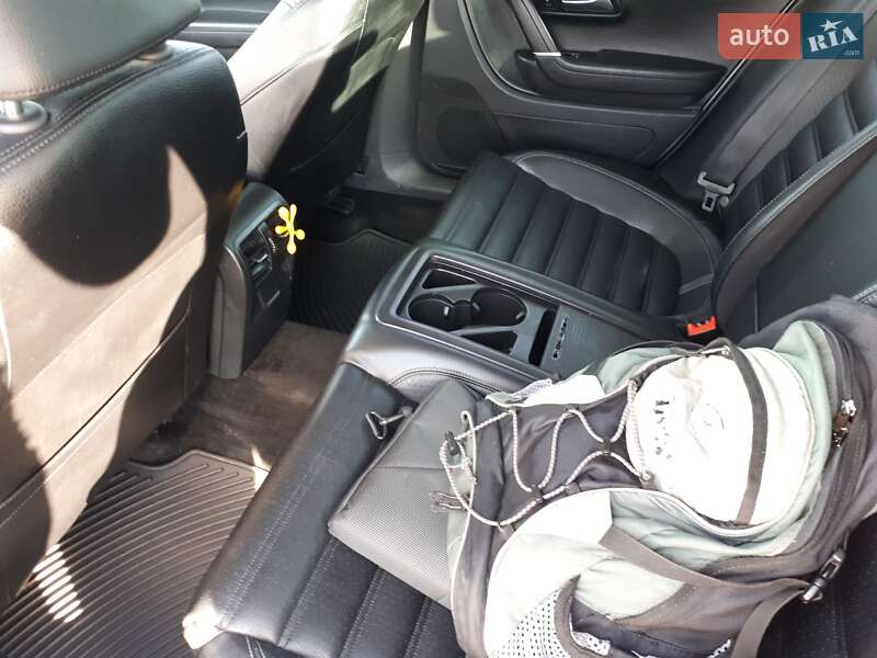 Купе Volkswagen CC / Passat CC 2011 в Львові