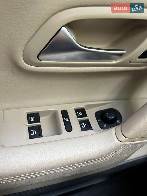 Купе Volkswagen CC / Passat CC 2014 в Луцке