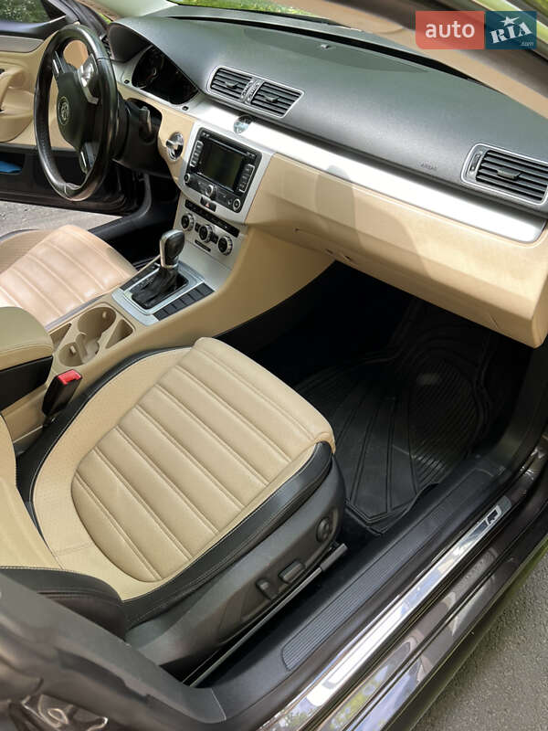 Купе Volkswagen CC / Passat CC 2014 в Луцке