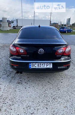Купе Volkswagen CC / Passat CC 2011 в Львові