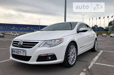 Купе Volkswagen CC / Passat CC 2010 в Виннице