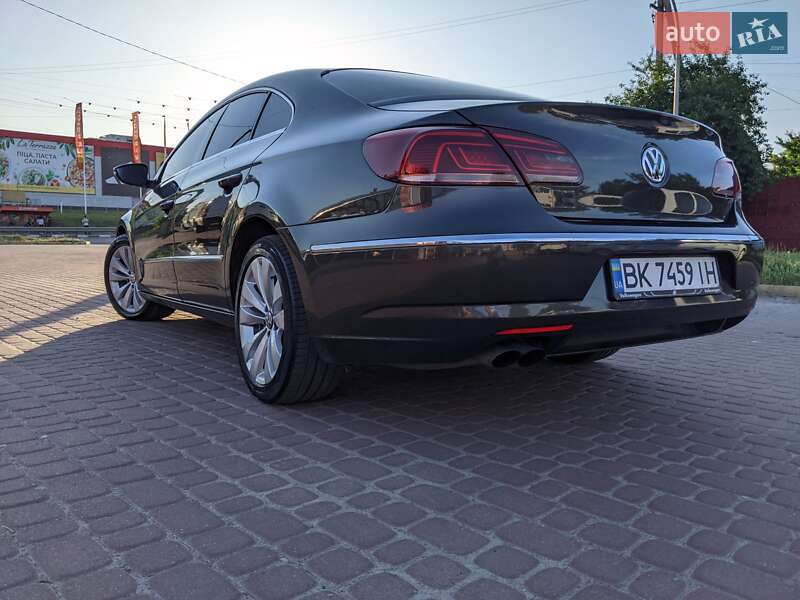 Купе Volkswagen CC / Passat CC 2012 в Рівному