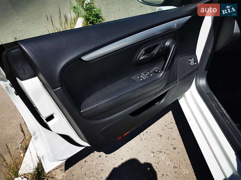 Купе Volkswagen CC / Passat CC 2015 в Ахтырке